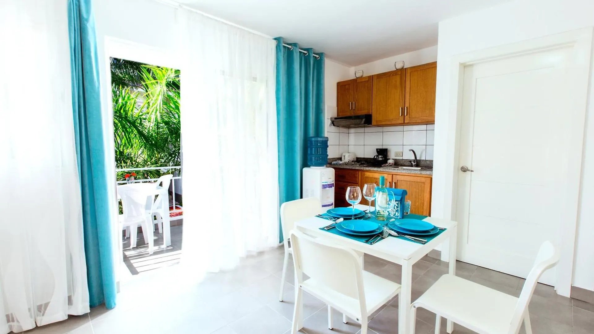 Sunny Studios Deluxe Playa Los Corales - Wifi, Beach, Pool プンタ・カナ