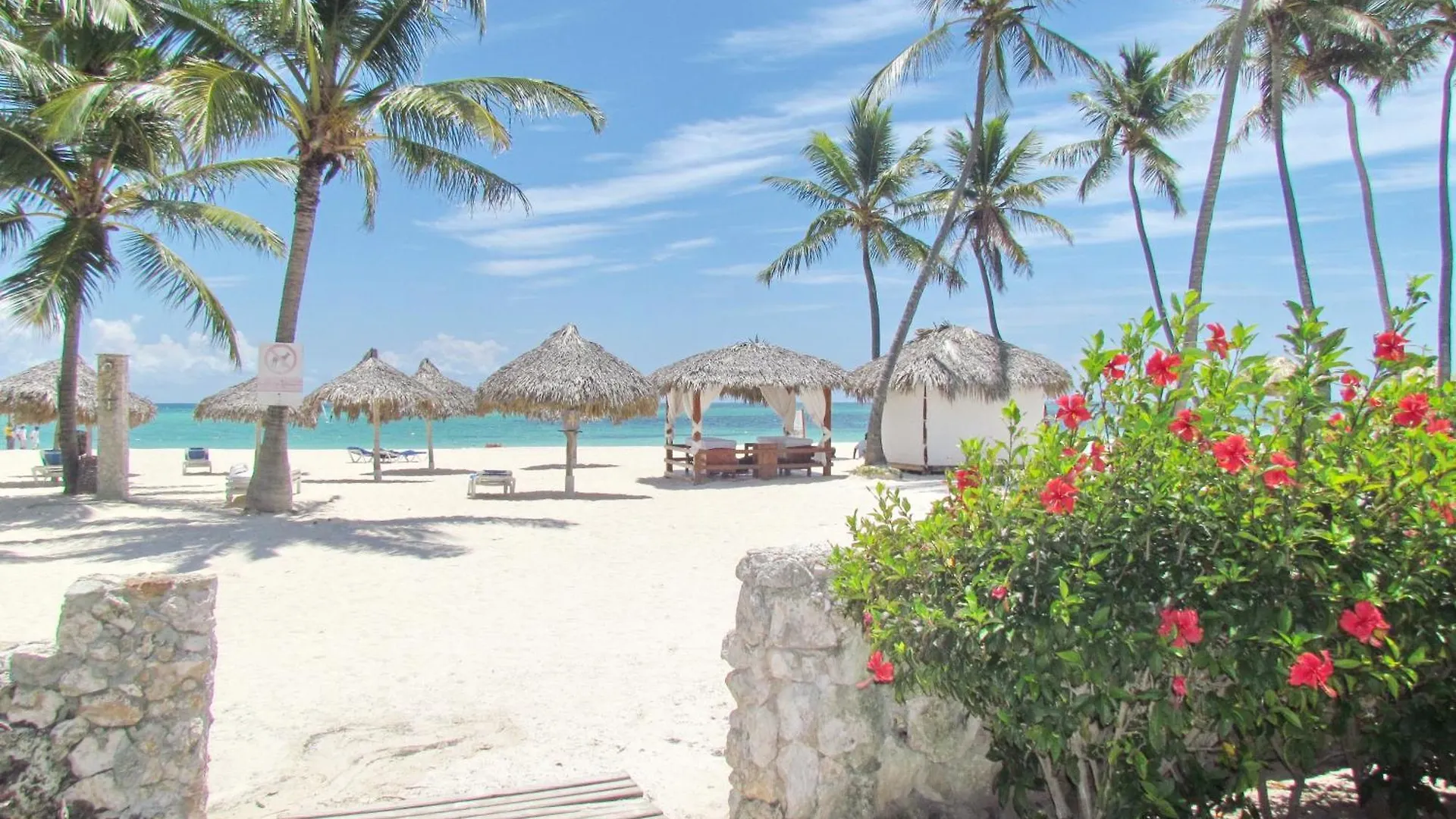 Hotel apartamentowy Sunny Studios Deluxe Playa Los Corales - Wifi, Beach, Pool Punta Cana