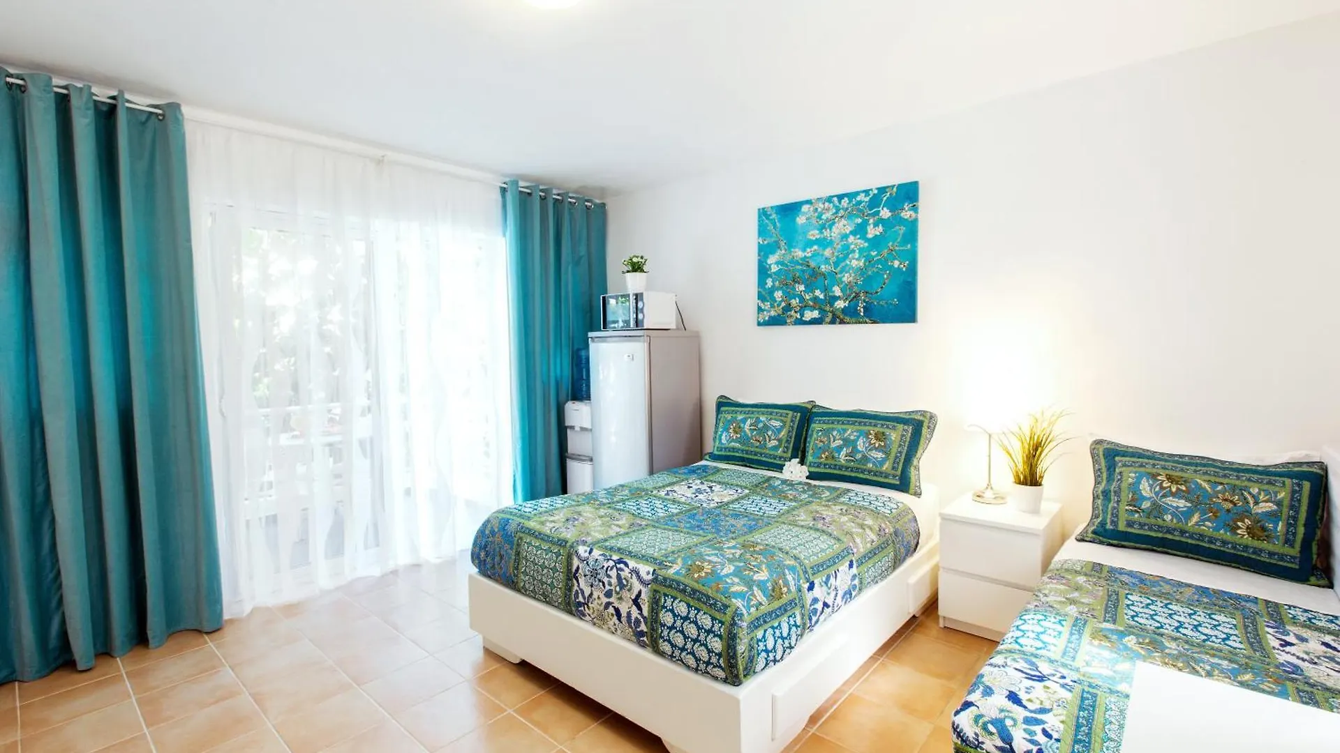 Hotel apartamentowy Sunny Studios Deluxe Playa Los Corales - Wifi, Beach, Pool Punta Cana